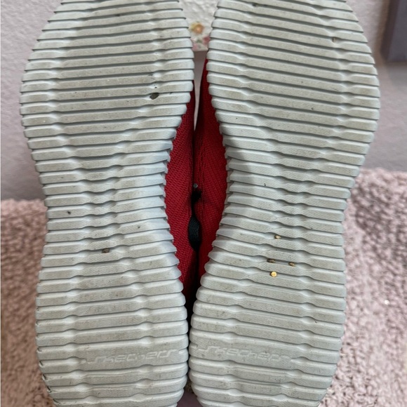 Men’s Red and Black Sketchers Athletic Shoes, sz 10 - Picture 7 of 8